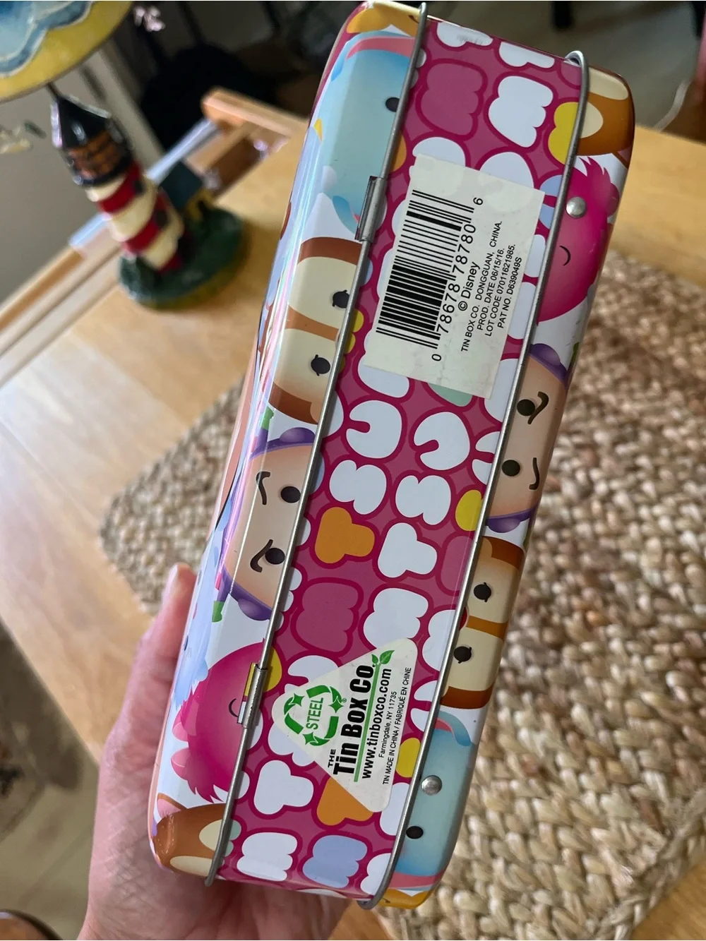 Disney Tsum Tsum Minnie Mouse Hard Carry Case with Pink Bead Handle